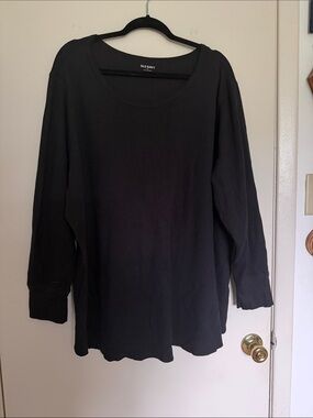Old Navy Black Long Sleeve Scoop-Neck Top